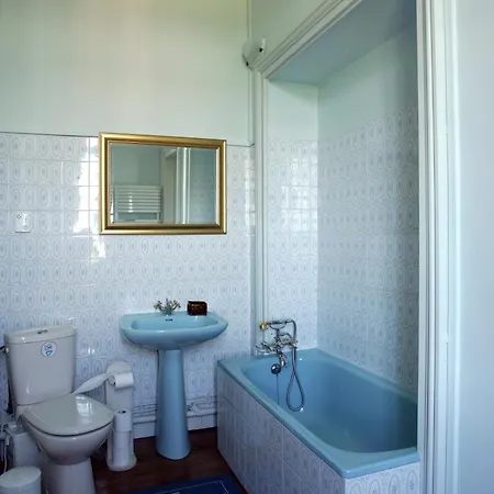 Chateau De Montbraye 4* Parigne-l'Eveque