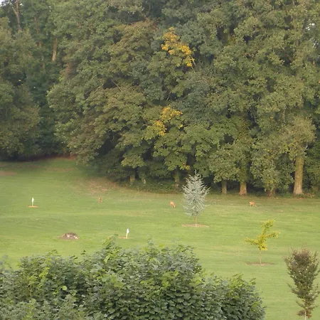 Chateau De Montbraye Panzió 3*