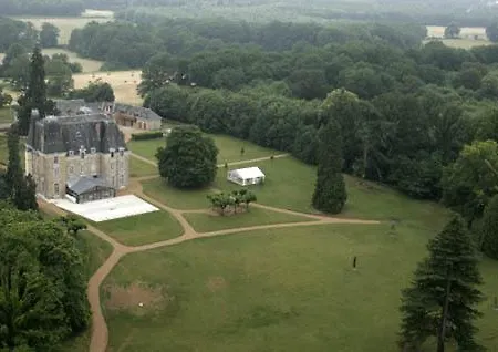 Chateau De Montbraye Отель типа 