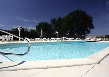 Chateau De Montbraye Bed & Breakfast Parigne-l'Eveque