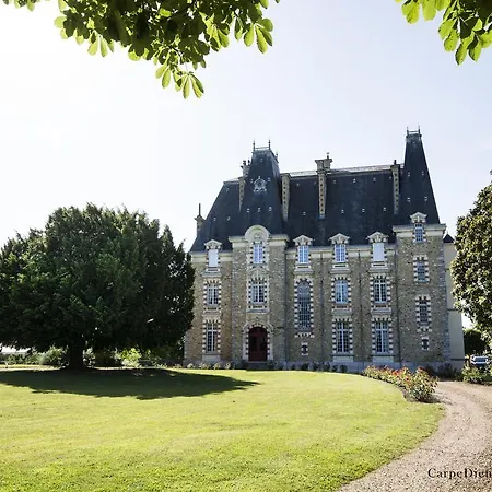 Bed & Breakfast Chateau De Montbraye Parigne-l'Eveque