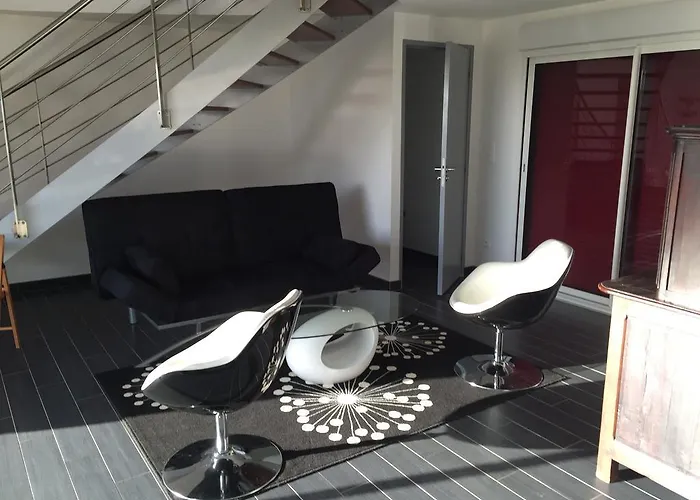 Chateau De Montbraye Parigné-lʼÉvêque