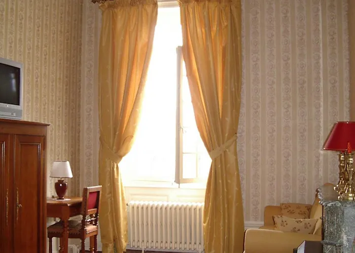 Chateau De Montbraye Panzió 3*