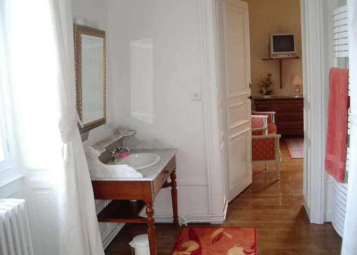 Chateau De Montbraye Parigné-lʼÉvêque