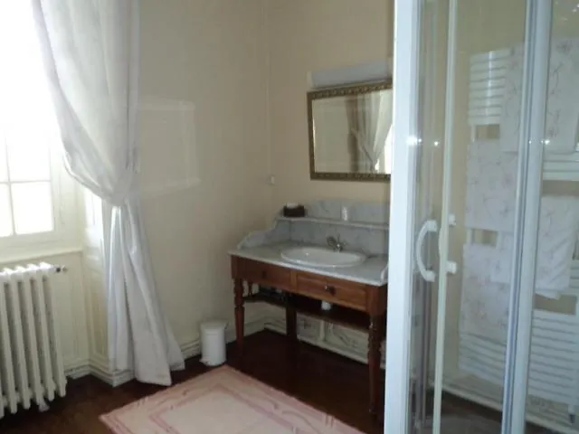 Panzió Chateau De Montbraye