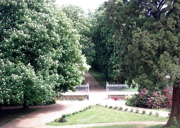 Panzió Chateau De Montbraye 3*